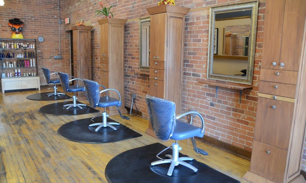 The Main Salon & Spa